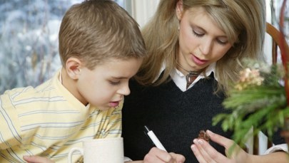 Prace domowe będą znowu oceniane? Ministerstwo zwleka z decyzją