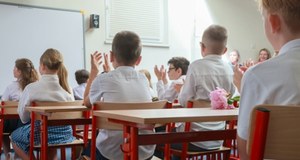 Prace domowe wrócą, a lekcje będą krótsze? Minister stawia sprawę jasno
