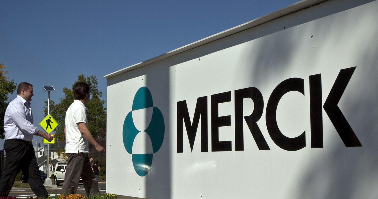 Prace na molnupiravirem ostatnio skutecznie prowadziły firmy Merck z partnerem Ridgeback Biotherapeutic /AFP