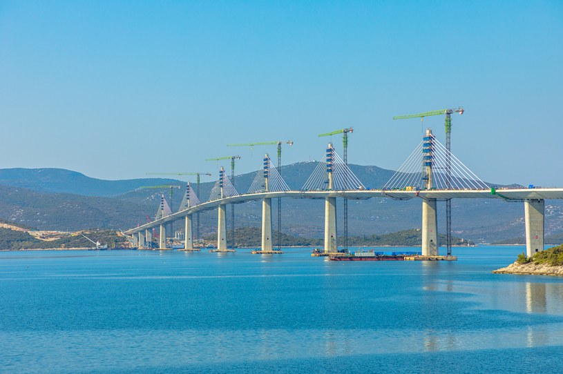 Prace nad budową mostu trwały od 2007 roku /123RF/PICSEL