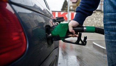 Prace nad nowym podatkiem paliwowym idą szybko