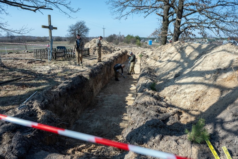 Prace poszukiwawcze w miejscu pochówków Polaków zamordowanych w maju 1943 roku we wsi Ugły /Vladyslav Musiienko /PAP