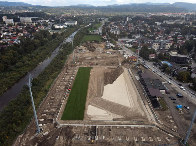 Prace przy budowie stadionu Sandecji /Grzegorz Momot /PAP
