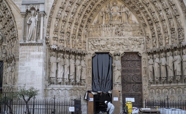 Prace remontowe Notre Dame przerwane. Powodem ołów