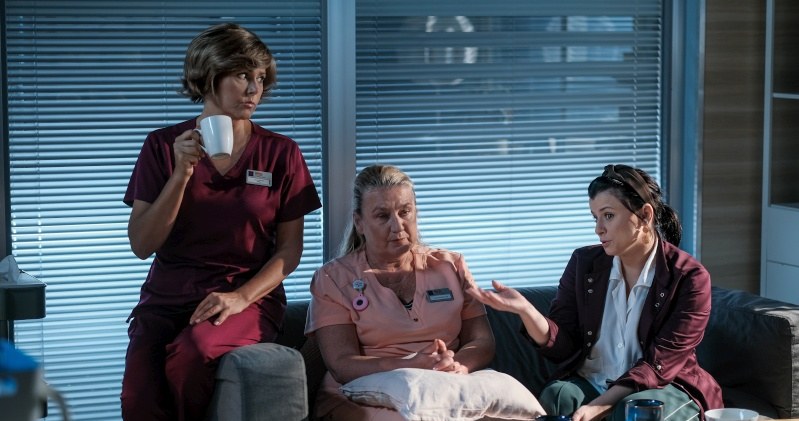 Pracę stracą Lucynka (Anna Samusionek), Jadzia (Aldona Jankowska) i Halinka (Joanna Jarmołowicz) /Źródło: AIM