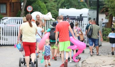 Pracodawca da ci pieniądze na wakacje. Czym są wczasy pod gruszą?