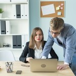 Pracodawca może nałożyć kary finansowe. Nie zrobi tego jednak bez ograniczeń