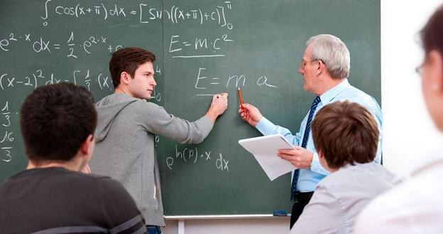 Pracodawcy poszukują osób mających wiedzę i kompetencje matematyczne /123RF/PICSEL