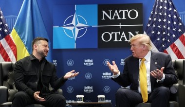 Pracował w Pentagonie, teraz ocenia szczyt NATO. "Sala była pełna miłości"
