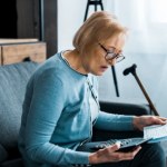 Pracowała 40 lat za najniższą krajową. Emerytura z ZUS może ją rozczarować