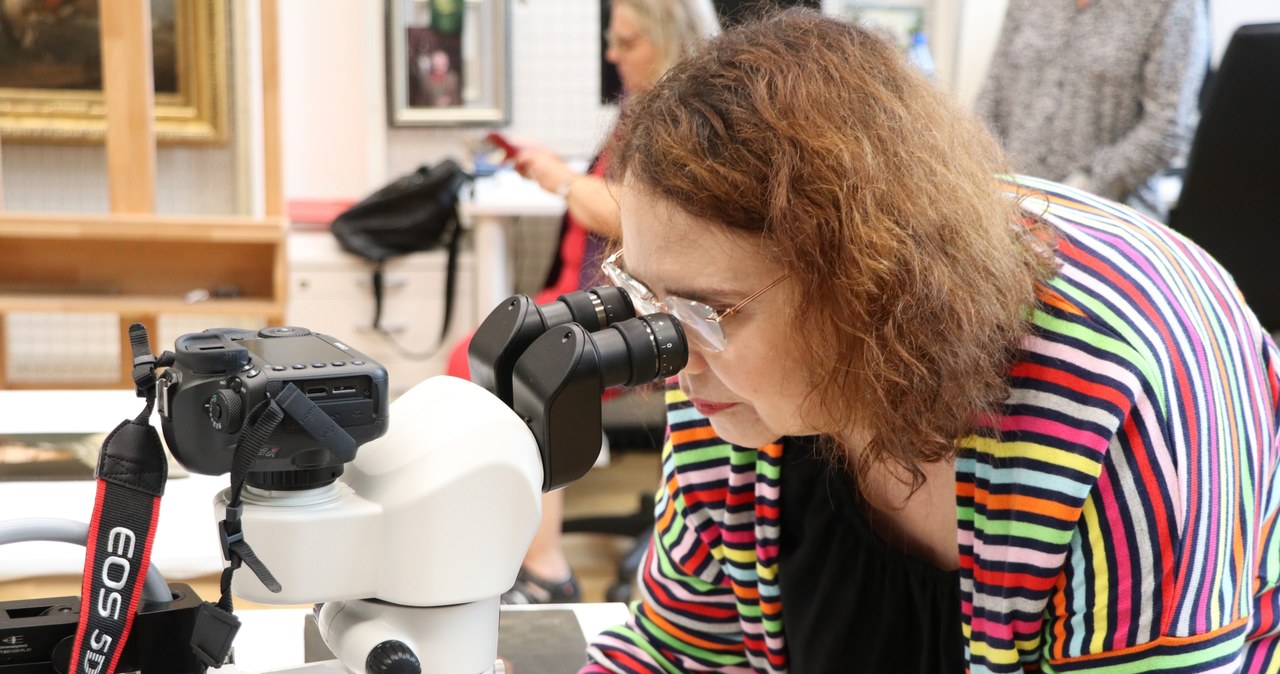 Pracownia Konserwacji przy Muzeum Książąt Czartoryskich ma nowy mikroskop