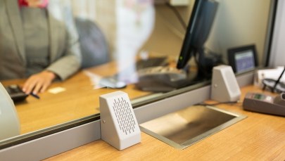 Pracownica banku uratowała oszczędności seniorki 