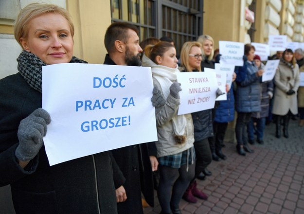 Pracownicy administracyjni Sądu Rejonowego w Przemyślu /Darek Delmanowicz /PAP