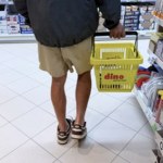 Pracownicy Dino walczą o podwyżki. Sieć odpowiada kwotą 700 mln zł