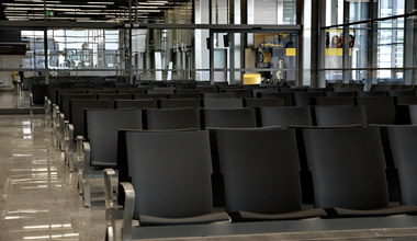 Pracownicy lotniska w Radomiu boją się utraty pracy. "Wiele osób nie będzie potrzebnych"
