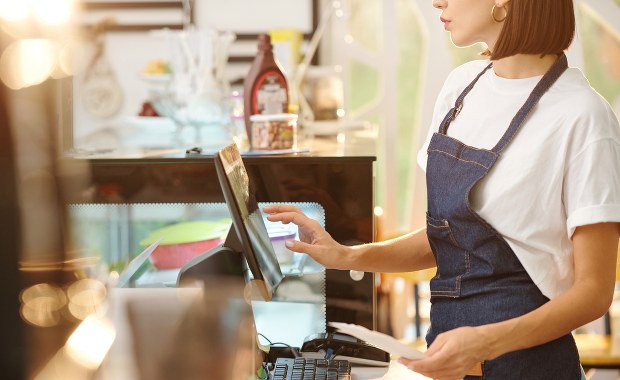 Pracownicy sezonowi poszukiwani na już. Stawki wysokie