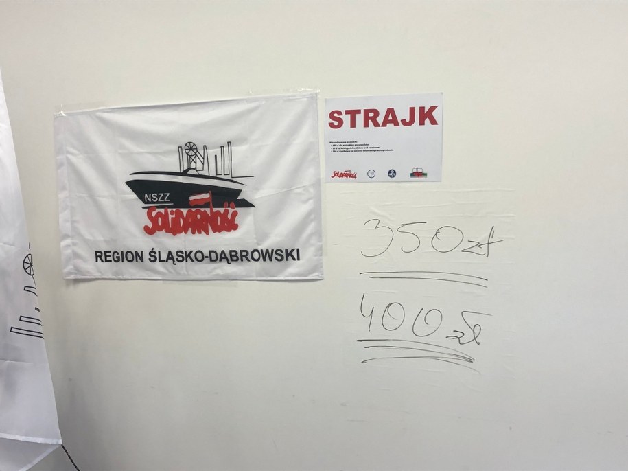 Pracownicy szpitala domagają się 400 zł podwyżki /Anna Kropaczek /RMF FM