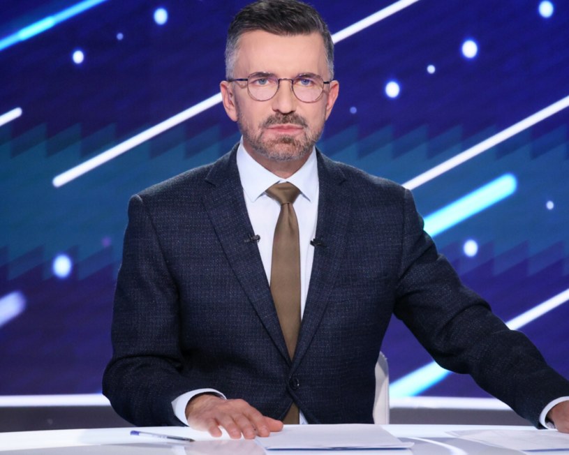 Pracownicy TVP martwią się o swoje wynagrodzene /Wojciech Olkuśnik /East News