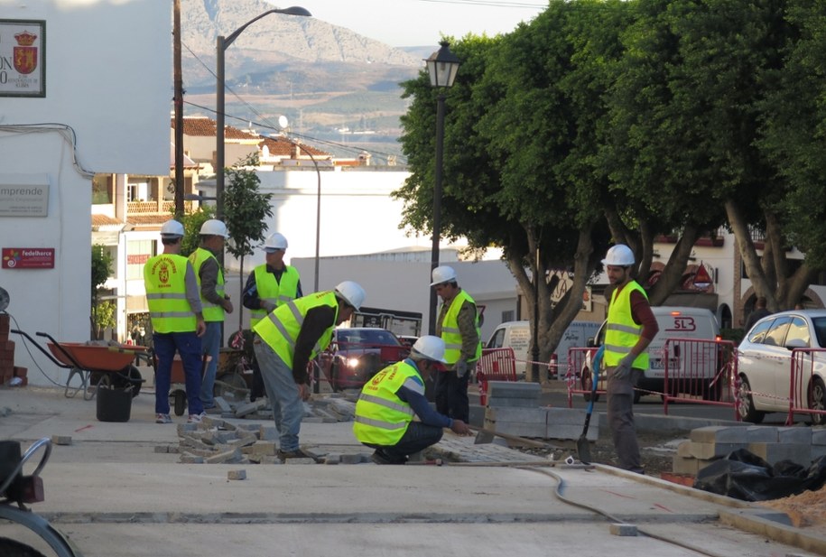 Gospodarka rośnie, a rząd skraca tydzień pracy. Rewolucyjna zmiana w Hiszpanii?