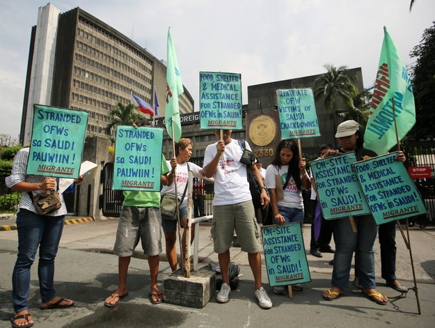 Pracownicy z Filipin protestują przeciwko akcji władz saudyjskich /FRANCIS R. MALASIG /PAP/EPA