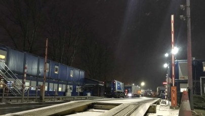 "Pracujemy teraz przez całą dobę". Odwiedzamy warszawską bazę pługosolarek!