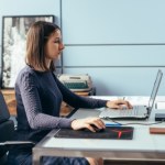 Pracujesz na śmieciówce? Sprawdź, czy nie należy ci się umowa o pracę