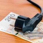 Prąd w Polsce jednym z najdroższych w UE. "Koszty są ponoszone przez obywateli"