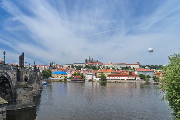 Praga: Widok na Hradczany i Most Karola /Jerzy Ochoński   /PAP