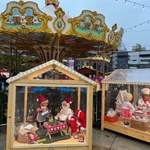 Prawie 100 kramów na Jarmarku Bożonarodzeniowym na rynku  w Katowicach 