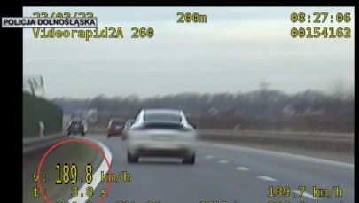 Prawie 190 km/h na S8. Pirat drogowy ukarany wysokim mandatem