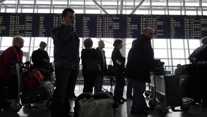 Prawie 200 turystów wróciło do kraju. "Były pałki i paralizatory"