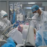 Prawie 24 tys. nowych zakażeń koronawirusem, zmarły 304 osoby 