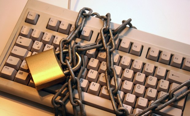 Prawie 250 banków zaatakowanych przez cyberprzestępców! Eksperci apelują o ostrożność