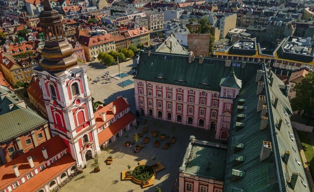 Prawie 260 paneli fotowoltaicznych pojawi się na dachach poznańskich urzędów