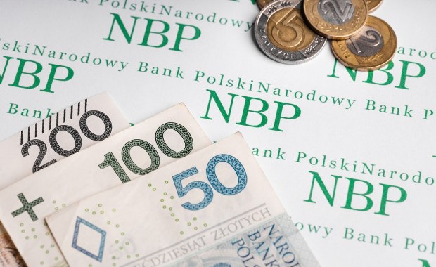 Prawie milion rocznie. NBP ujawniło zarobki członków zarządu