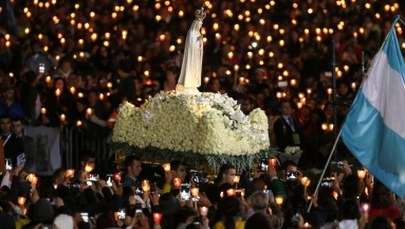 Prawie pół miliona osób na mszy w Fatimie