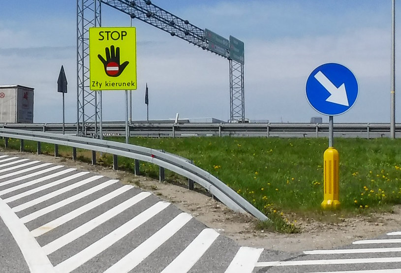 Prawie połowa kierowców jadących autostradą pod prąd w Niemczech zrobiła to świadomie /GDDKiA/Interia.pl