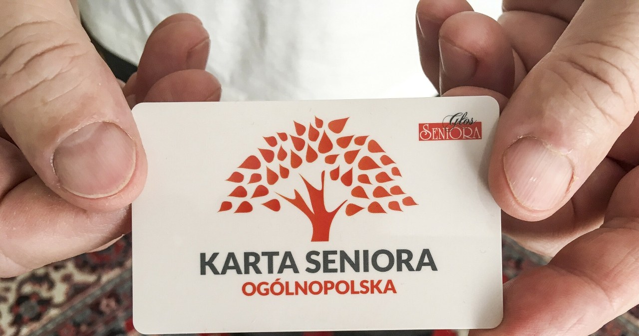 Prawo do wyrobienia ogólnopolskiej karty seniora ma każdy senior, niezależnie od tego, czy jest emerytem, rencistą czy nadal pracuje zawodowo. /PIOTR KAMIONKA /Reporter
