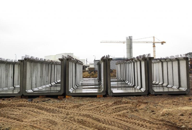 Prefabrykaty do budowy jezdni w tunelu są już prawie gotowe. /BIK UM Świnoujście /