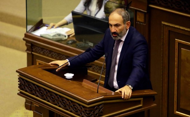 Premier Armenii: Azerbejdżan chce wywołać „wojnę totalną”
