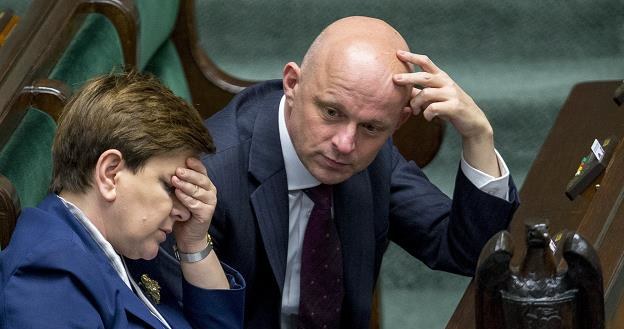 Premier Beata Szydło i minister finansów Pawel Szalamacha. fot Andrzej Iwanczuk /Reporter