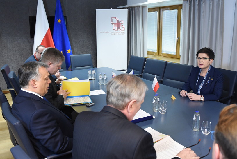 Premier Beata Szydło i premierzy: Węgier - Viktor Orban i Słowacji - Robert Fico /Radek Pietruszka /PAP