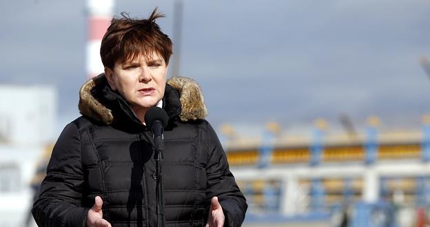 Premier Beata Szydło podczas briefingu w Elektrowni Jaworzno III w Jaworznie /PAP