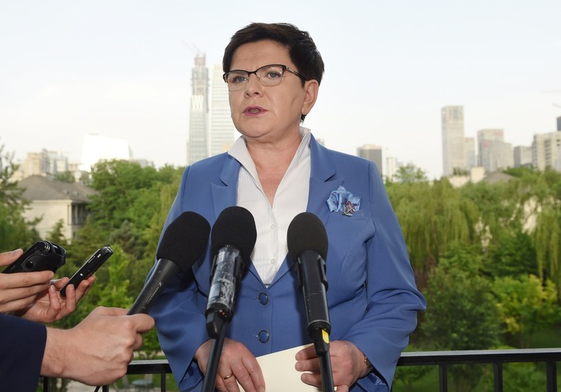 Premier Beata Szydło podczas konferencji prasowej w Pekinie /Radek Pietruszka /PAP