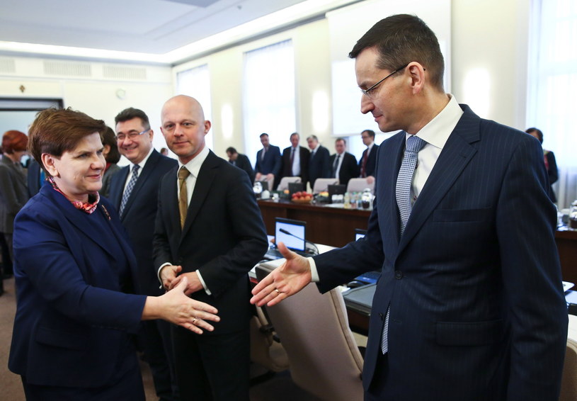 Premier Beata Szydło, wicepremier Mateusz Morawiecki i były już minister Paweł Szałamacha /Rafał Guz /PAP