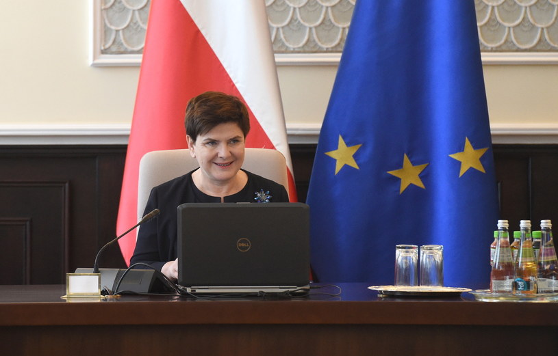 Premier Beata Szydło /Radek Pietruszka /PAP