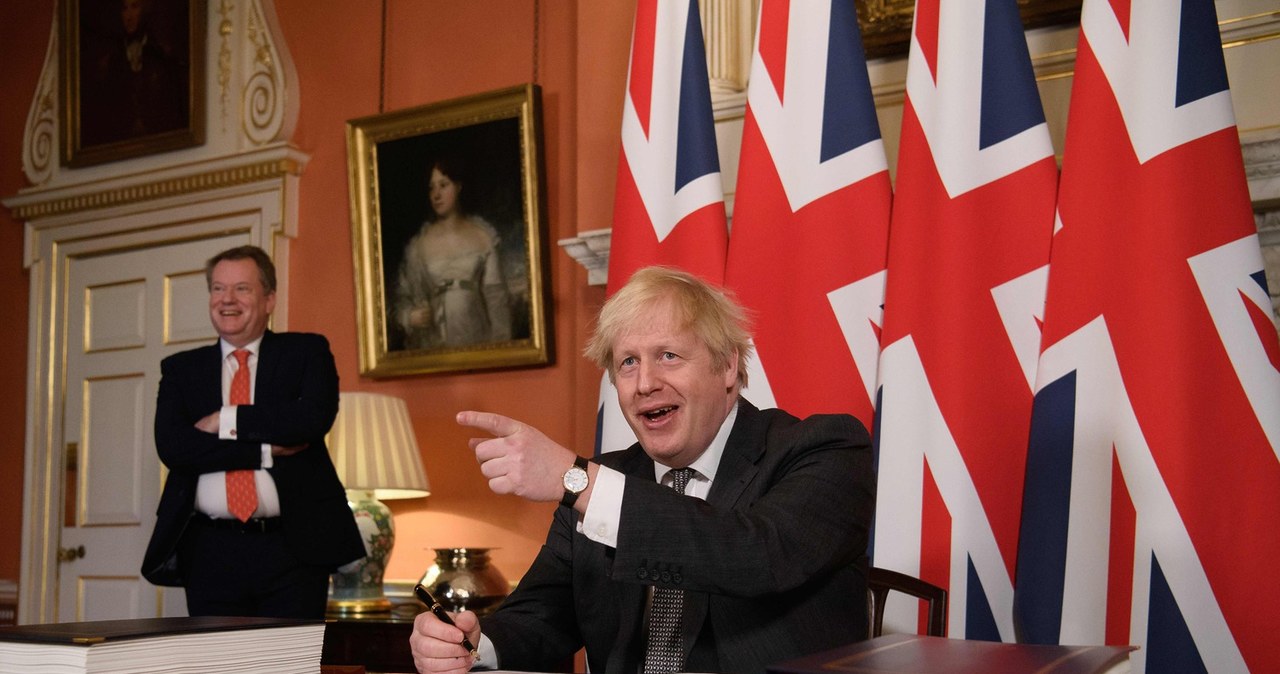 Premier Boris Johnson i David Frost /AFP