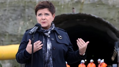 Premier chce spotkać się z rezydentami. Stawia jednak warunek