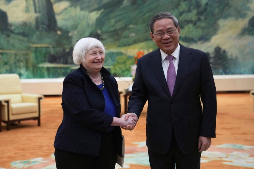 Premier ChRL Li Qiang spotkał się  minister finansów USA Janet Yellen /TATAN SYUFLANA/POOL/AFP /AFP