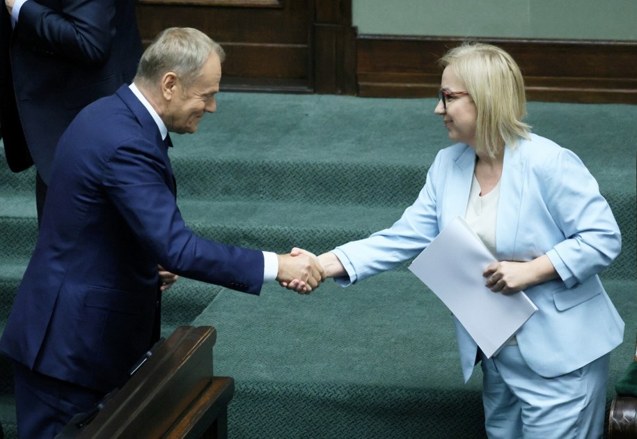 Premier Donald Tusk i minister Paulina Hennig-Kloska /	Wojciech Olkuśnik /East News